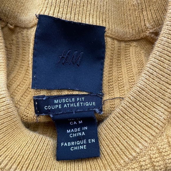 H&M Muscle Fit Ribbed Knit Sweater Mustard Yellow Mens Size Medium - Picture 7 of 7